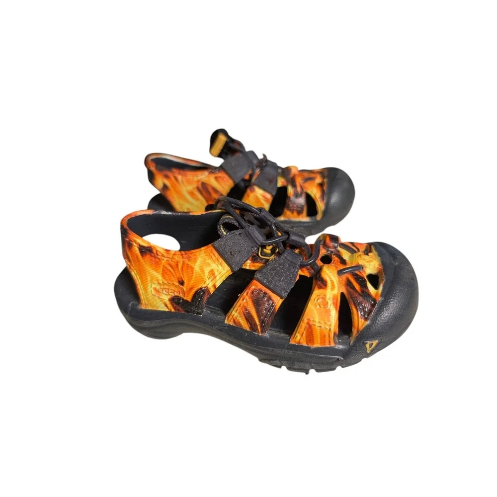 Keen Newport H2 Toddler Size 5 Orange Flame Print Waterproof Sport Sandals